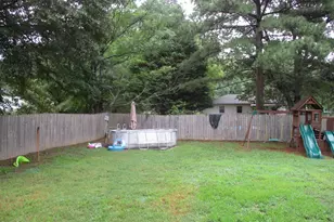 307 S Fairview St, Liberty, NC 27298 - Photo 4