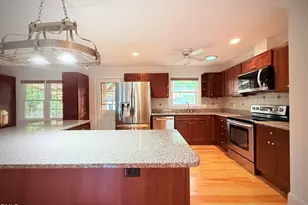 1214 Wellington Ln, Cary, NC 27511 - Photo 8