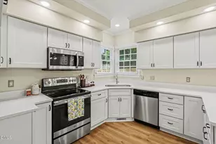 202 Park Valley Ln, Cary, NC 27519 - Photo 14