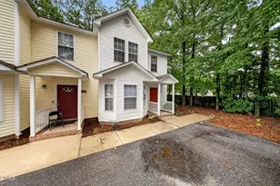 615 S Moore St, Clayton, NC 27520 - Photo 2
