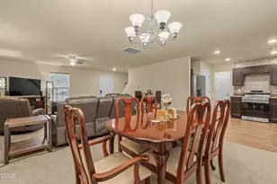 406 Carrie Ct, Burlington, NC 27215 - Photo 10
