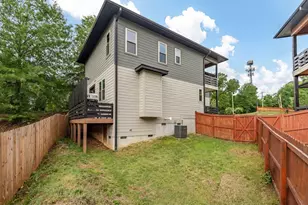 931 Ramseur St, Durham, NC 27701 - Photo 6