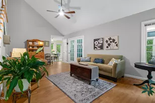 7 Fox Chase Ln, Durham, NC 27713 - Photo 8