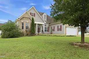 166 Creekwood Cir, Smithfield, NC 27577 - Photo 2