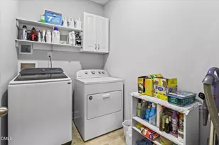 324 Lynshire Ave, Clayton, NC 27527 - Photo 30