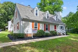 708 Powell Dr, Raleigh, NC 27606 - Photo 2