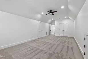 5021 Sandlewood Dr, Raleigh, NC 27609 - Photo 48