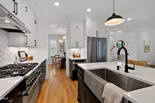 5021 Sandlewood Dr, Raleigh, NC 27609 - Photo 16
