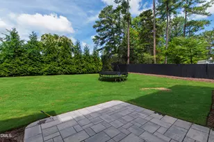 5021 Sandlewood Dr, Raleigh, NC 27609 - Photo 4