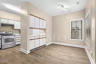 6121 Sunpointe Dr, Raleigh, NC 27606 - Photo 4