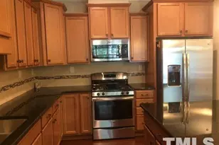 423 Talons Rst Wy, Cary, NC 27513 - Photo 4