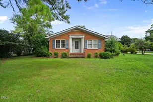 208 E C St, Erwin, NC 28339 - Photo 2