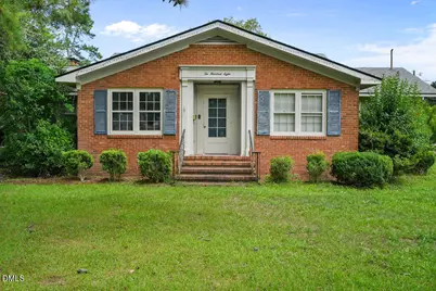 208 E C Street, Erwin, NC 28339 - Photo 4