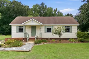 3805 Manor Dr, Clayton, NC 27520 - Photo 2