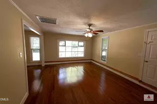 4 Winterberry Way, Chapel Hill, NC 27516 - Photo 8
