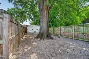 210 N State St, Raleigh, NC 27601 - Photo 28