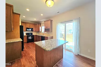 5525 Keowee Way, Raleigh, NC 27616 - Photo 4
