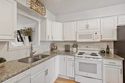 761 E Cardinal Drive, Fuquay Varina, NC 27526 - Photo 2