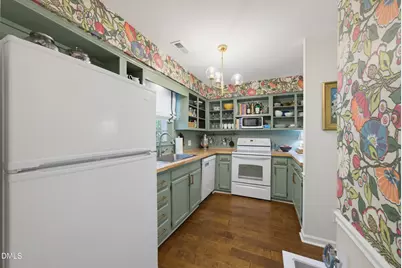 126 Wythe Circle, Raleigh, NC 27615 - Photo 8