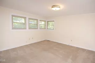 706 Smedes Pl, Raleigh, NC 27605 - Photo 10