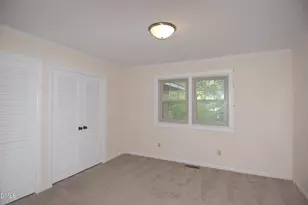 706 Smedes Pl, Raleigh, NC 27605 - Photo 12