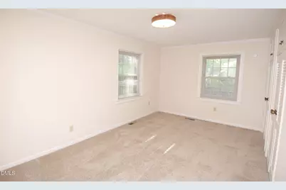 706 Smedes Place, Raleigh, NC 27605 - Photo 8