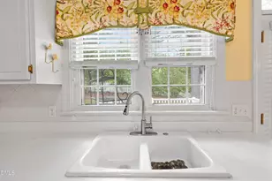3012 Dahlgreen Rd, Raleigh, NC 27615 - Photo 8
