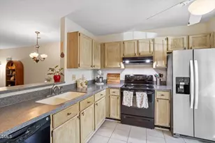 104 Sir Richard Ln, Chapel Hill, NC 27517 - Photo 4