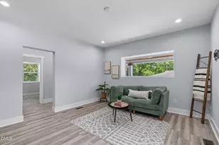 139 Bridge St, Fuquay Varina, NC 27526 - Photo 6