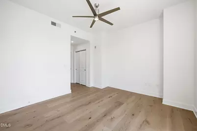 140 W Franklin Street, Chapel Hill, NC 27516 - Photo 14