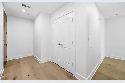 140 W Franklin Street, Chapel Hill, NC 27516 - Photo 26