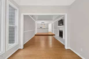 1000 Brighthurst Dr, Raleigh, NC 27605 - Photo 20