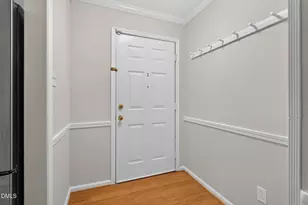 1000 Brighthurst Dr, Raleigh, NC 27605 - Photo 8