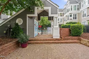1000 Brighthurst Dr, Raleigh, NC 27605 - Photo 32