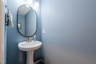 225 Anniston Ct, Cary, NC 27519 - Photo 10