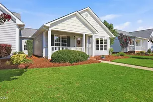 488 Pinecroft Dr, Clayton, NC 27520 - Photo 4