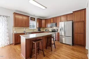 526 Redford Pl Dr, Rolesville, NC 27571 - Photo 2