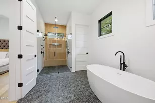 814 Tyrrell Rd, Raleigh, NC 27609 - Photo 28