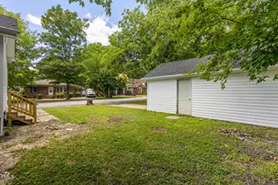 605 E Montgomery St, Henderson, NC 27536 - Photo 22