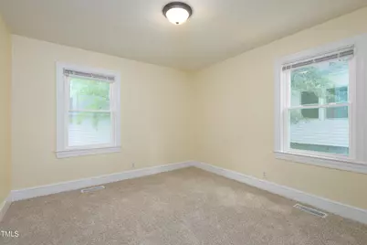 605 E Montgomery Street, Henderson, NC 27536 - Photo 16