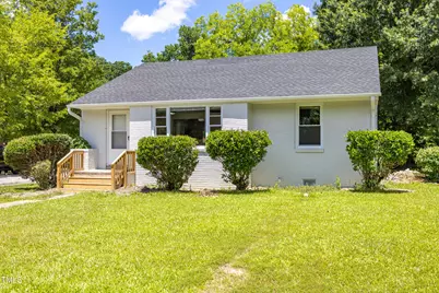 605 E Montgomery Street, Henderson, NC 27536 - Photo 2