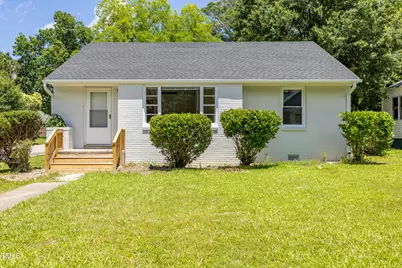 605 E Montgomery Street, Henderson, NC 27536 - Photo 1