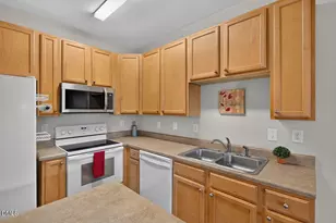 295 Plaza Dr, Chapel Hill, NC 27517 - Photo 14
