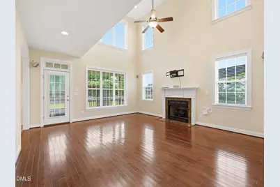 102 Thornberry Place, Jacksonville, NC 28540 - Photo 4