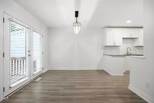 5703 Willowbrook Dr, Raleigh, NC 27609 - Photo 6