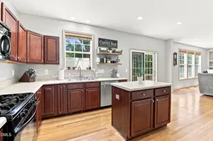 2113 Rocky Mountain Way, Apex, NC 27502 - Photo 2