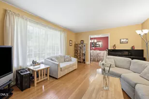 409 Oakridge Rd, Cary, NC 27511 - Photo 6