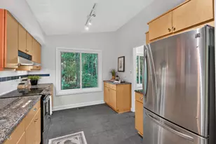 614 Hatch Rd, Chapel Hill, NC 27516 - Photo 6