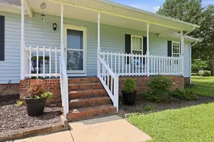 119 Clearwater Dr, Smithfield, NC 27577 - Photo 2