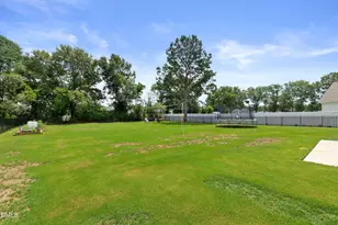 137 Shadybrook Dr, Benson, NC 27504 - Photo 28